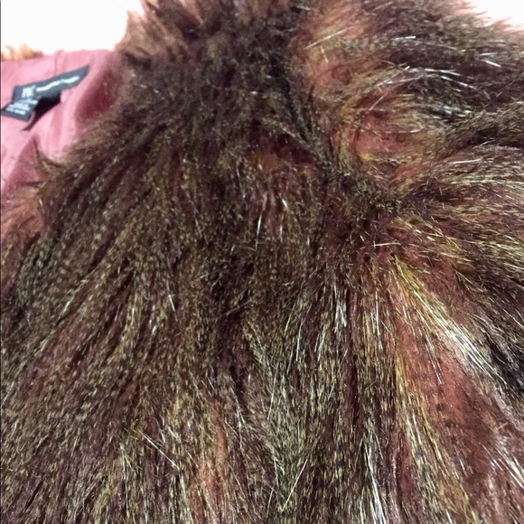 INC INTERNATIONAL CONCEPTS BURGUNDY FUR JACKET - Picture 4 of 7